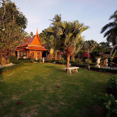 Baan Sang Pathum Hotel Rawai Exterior photo